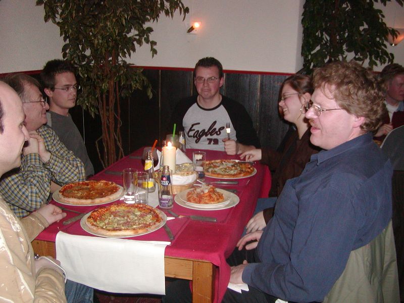 On the other table not everyone is served yet! Giberski protesting and Bhoeyb not looking too happy too.